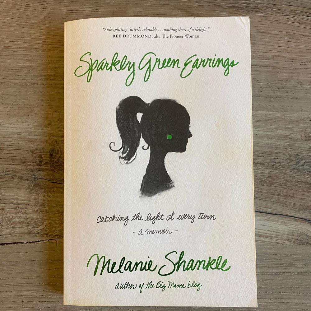 Sparkly Green Earrings by Melanie Shankle (Paperback)